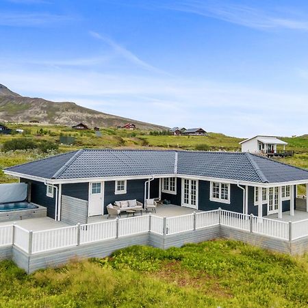Venture Vacations-Golden Circle Hot Tub Cabin Selfoss Exterior photo