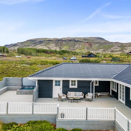 Venture Vacations-Golden Circle Hot Tub Cabin Selfoss Exterior photo