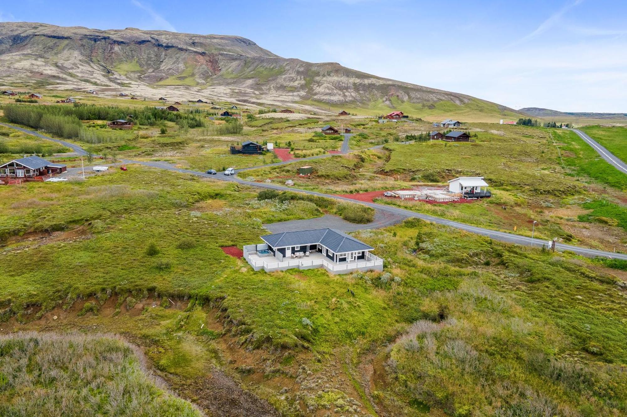 Venture Vacations-Golden Circle Hot Tub Cabin Selfoss Exterior photo