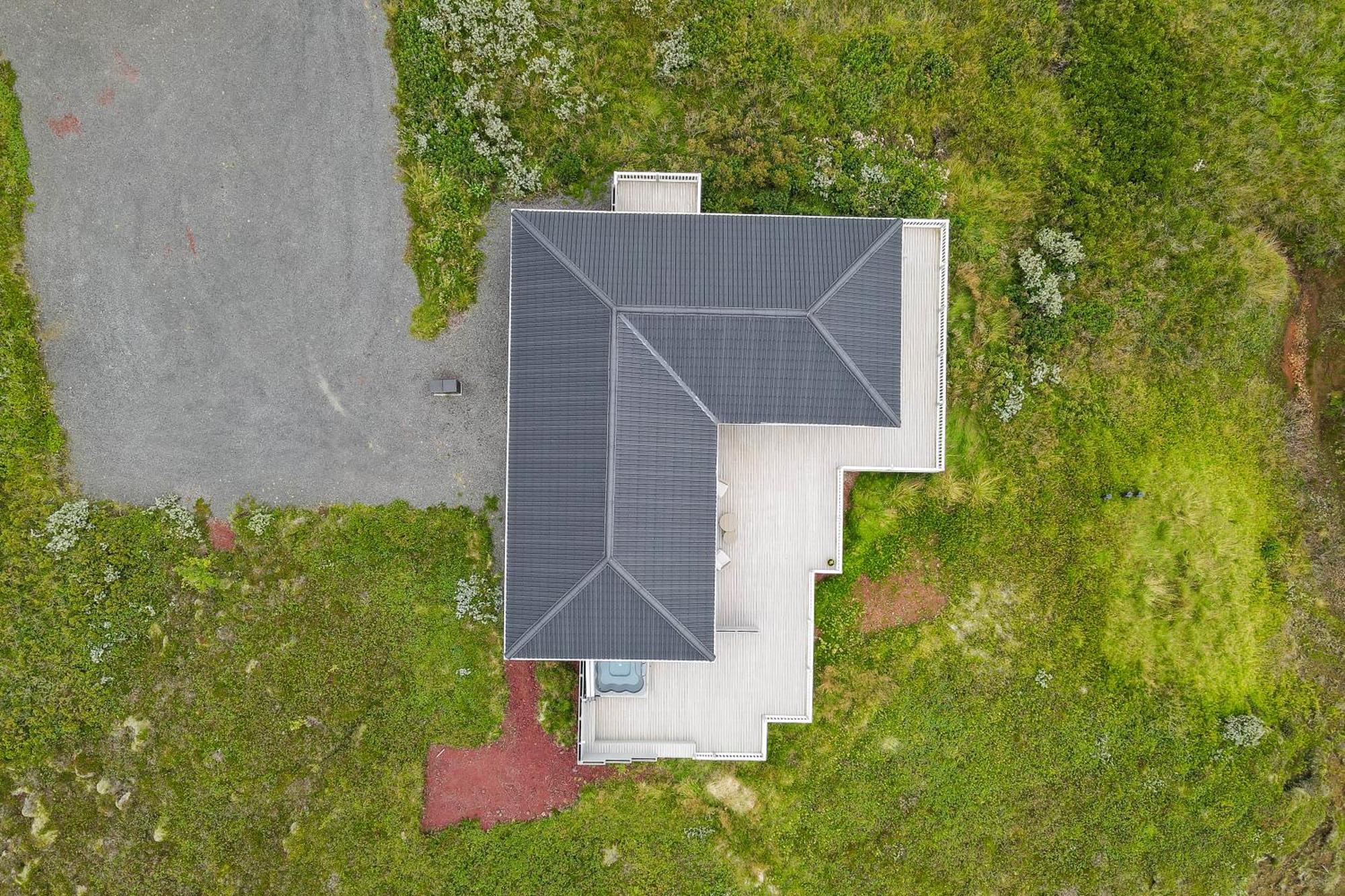Venture Vacations-Golden Circle Hot Tub Cabin Selfoss Exterior photo
