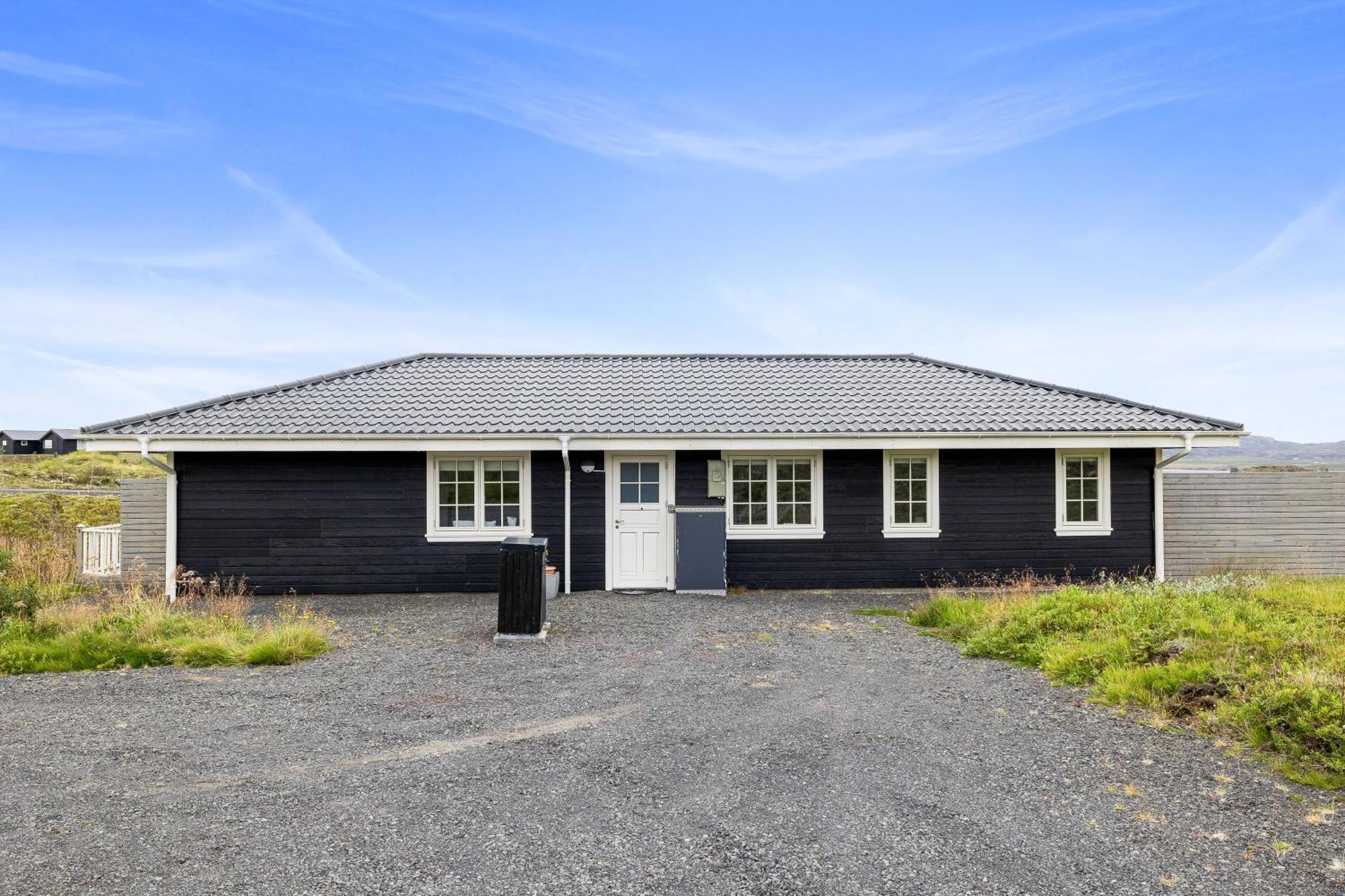 Venture Vacations-Golden Circle Hot Tub Cabin Selfoss Exterior photo